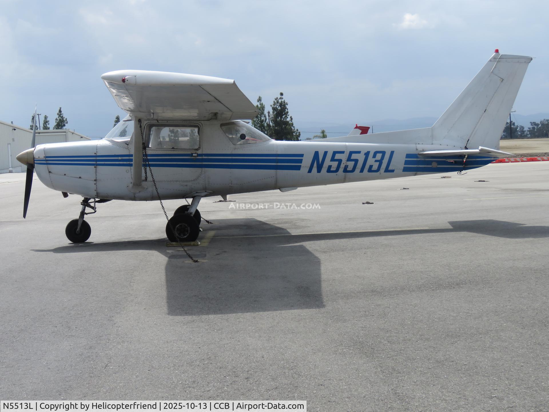 N5513L, 1980 Cessna 152 C/N 15284326, Parked in transit parking