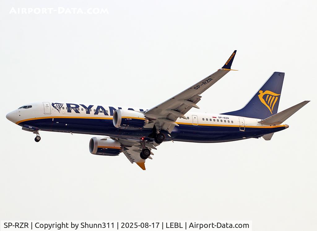 SP-RZR, 2025 Boeing B-737-8 Max 200 C/N 62390, Landing rwy 24R