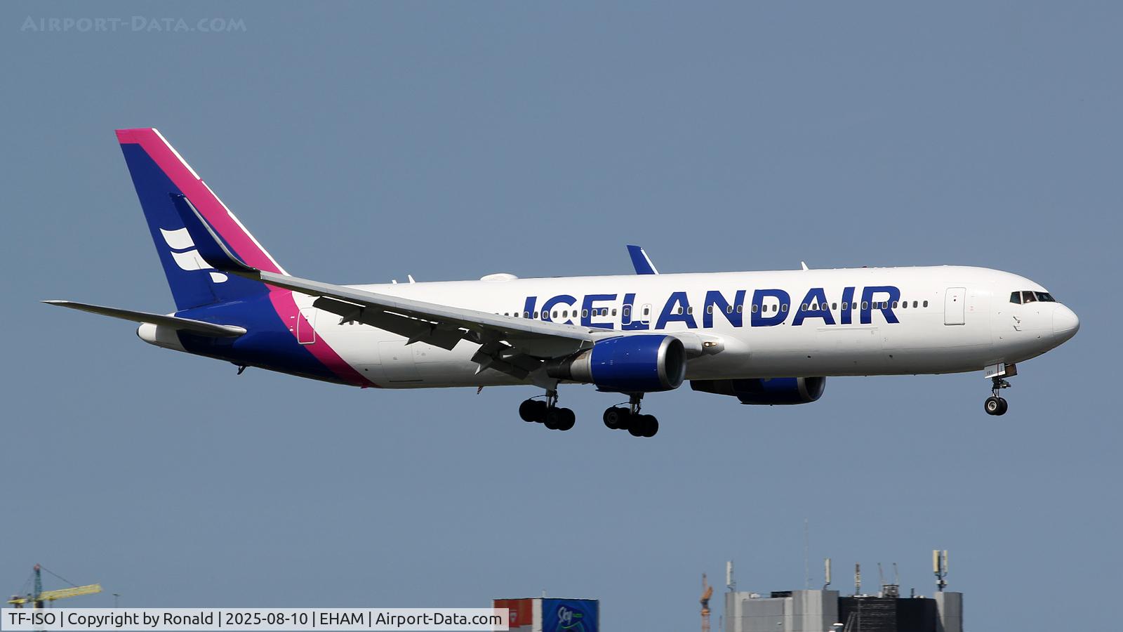 TF-ISO, 2000 Boeing 767-319 C/N 29388, at spl