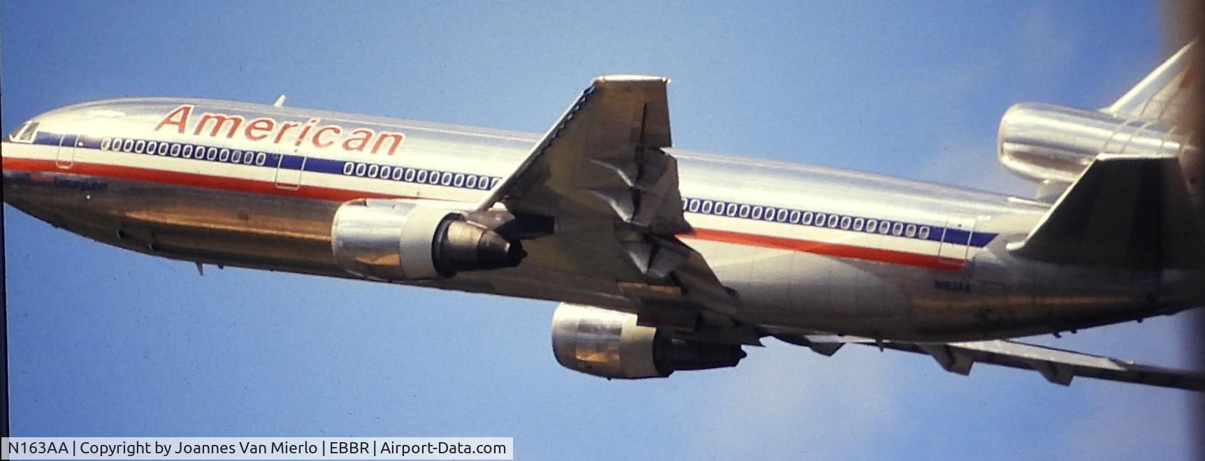 N163AA, 1975 McDonnell Douglas DC-10-30 C/N 46914, ex-slide