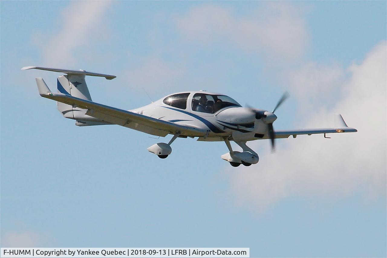 F-HUMM, Diamond DA-40 Diamond Star C/N D4.357, Short approach rwy 07R, Brest Bretagne airport (LFRB-BES)