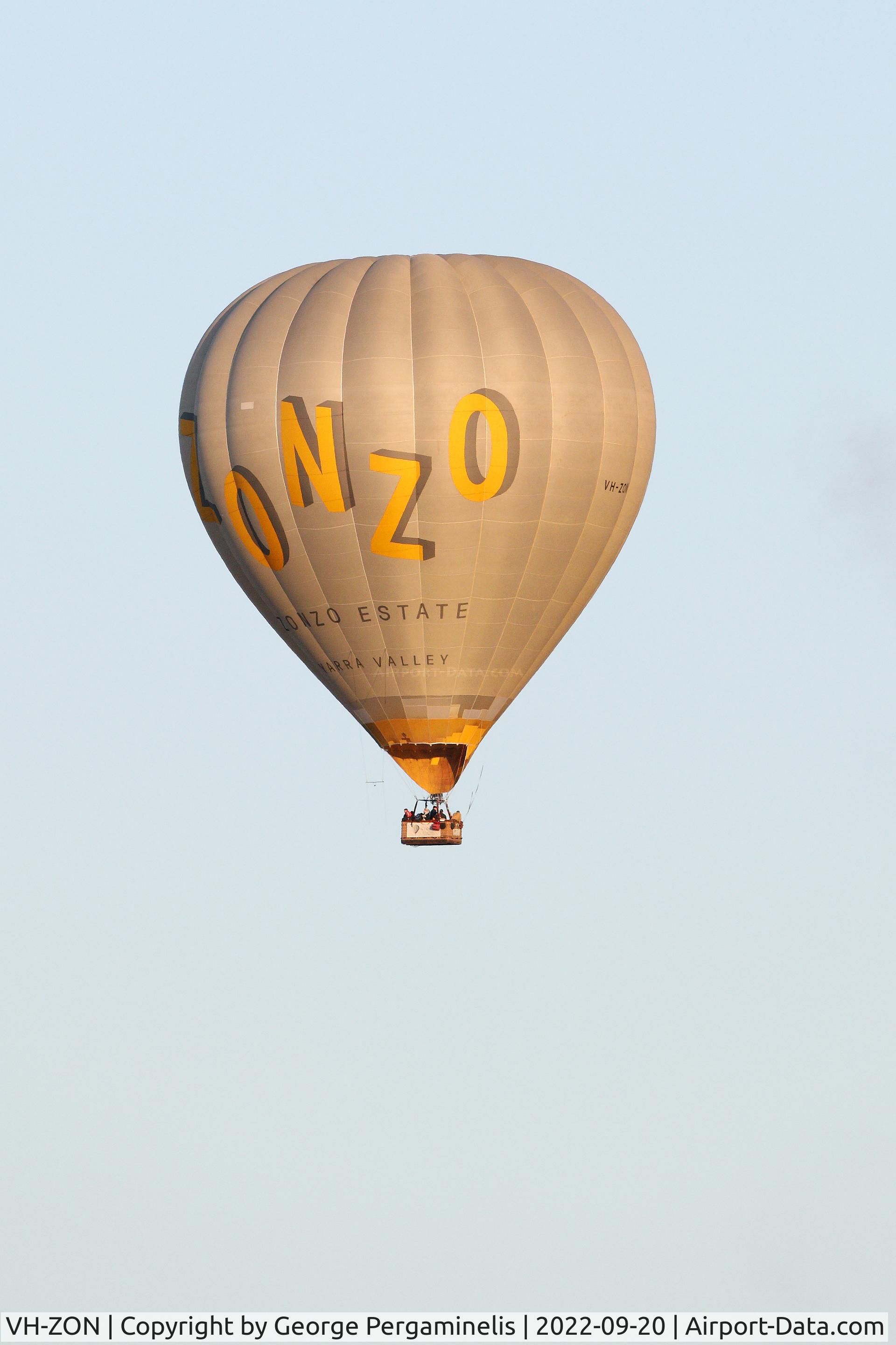 VH-ZON, 2015 Kavanagh Balloons E-240 C/N E240-496, Passing over our neighbourhood. VH-ZON, 2015 Kavanagh Balloons E-240 C/N E240-496, Passing over our neighbourhood.