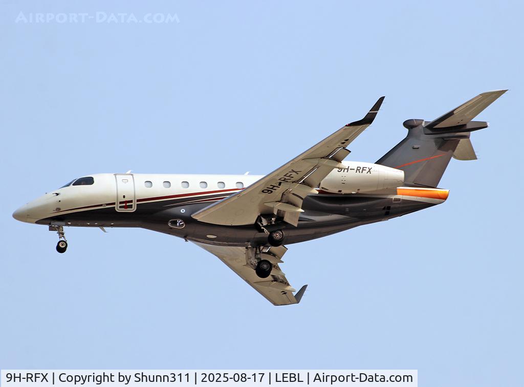 9H-RFX, 2015 Embraer EMB-550 Legacy 500 C/N 55000025, Landing rwy 24R 9H-RFX, 2015 Embraer EMB-550 Legacy 500 C/N 55000025, Landing rwy 24R
