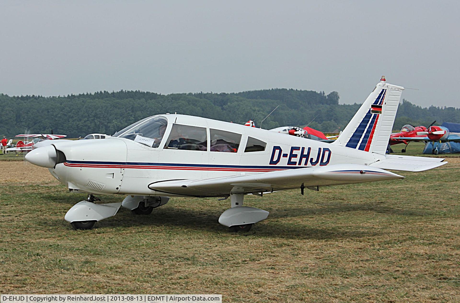 D-EHJD, Piper Aircraft PA-28-180 C/N 28-7105090, Private Piper Cherokee F arriving at Tannkosh 2013