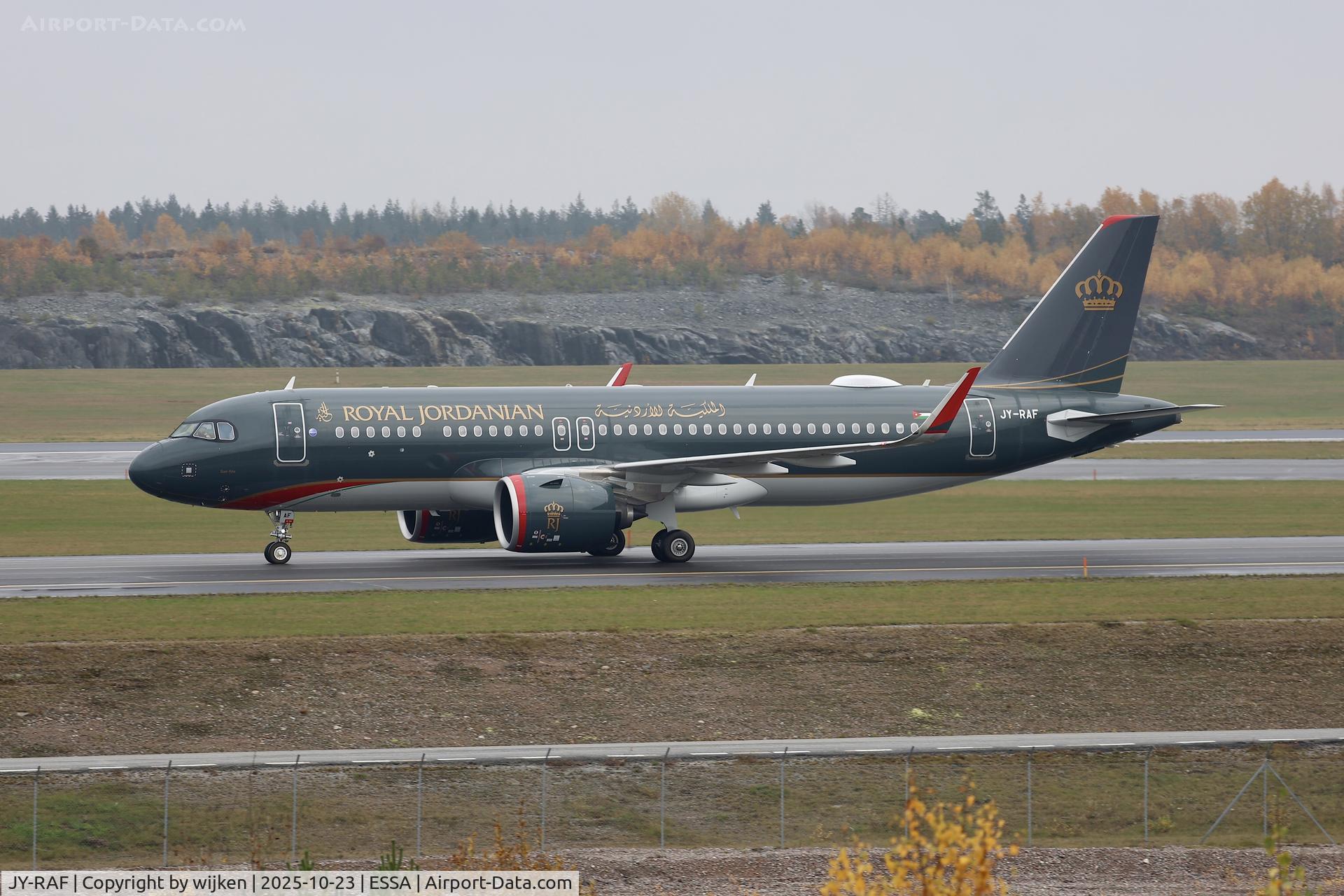 JY-RAF, 2024 Airbus A320-271 N C/N 12400, Twy W
