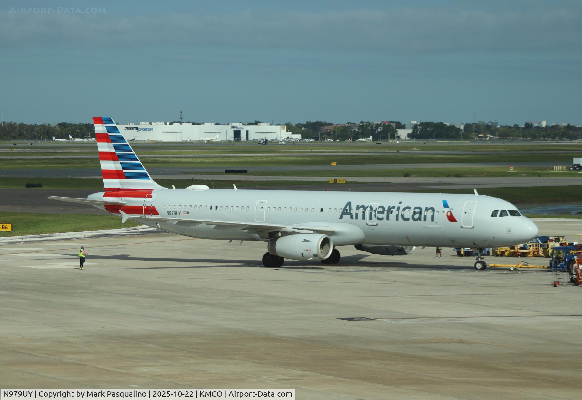 N979UY, 2013 Airbus A321-231 C/N 5763, Airbus A321-231 N979UY, 2013 Airbus A321-231 C/N 5763, Airbus A321-231