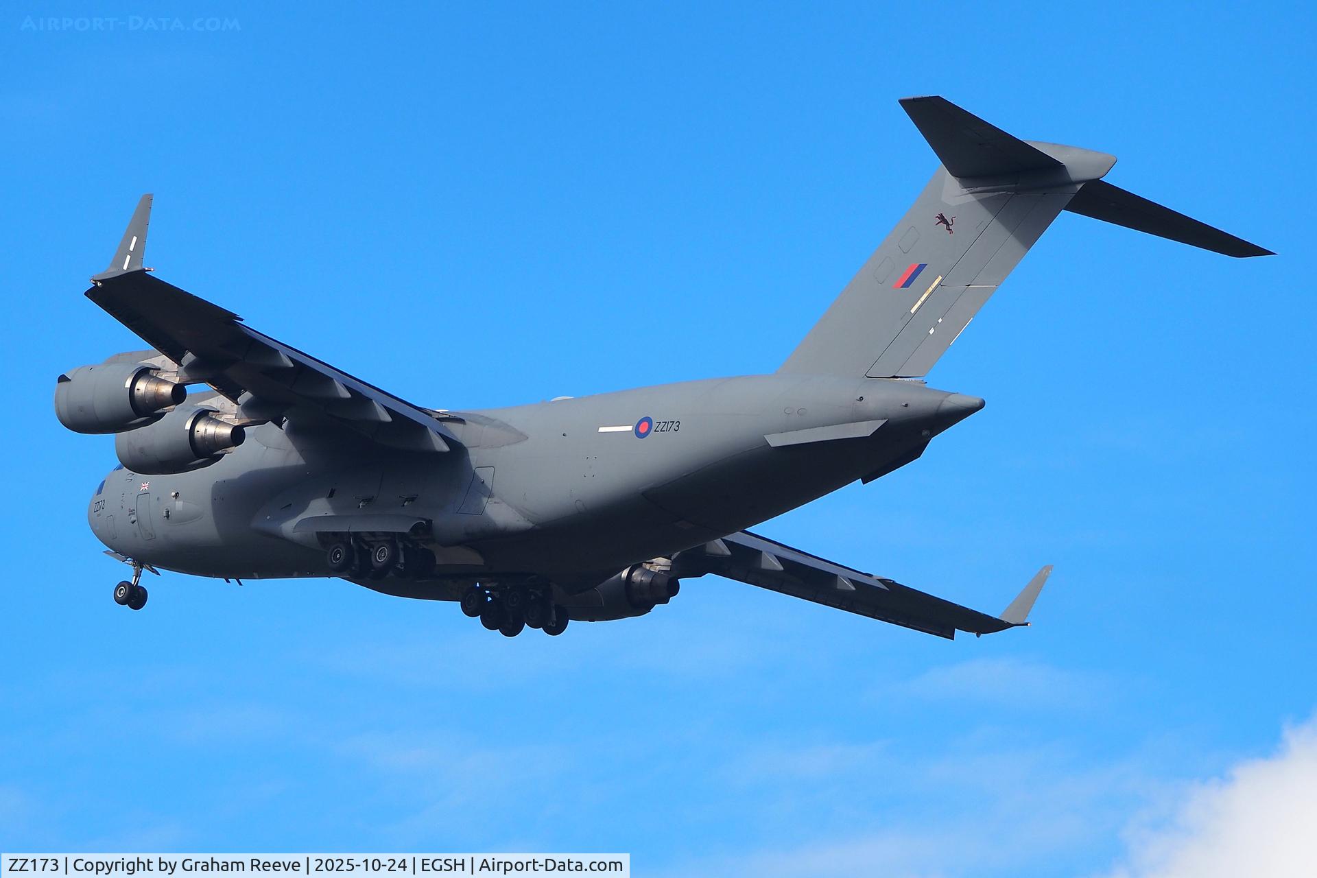 ZZ173, 2001 Boeing C-17A Globemaster III C/N F-080, Departing from Norwich.