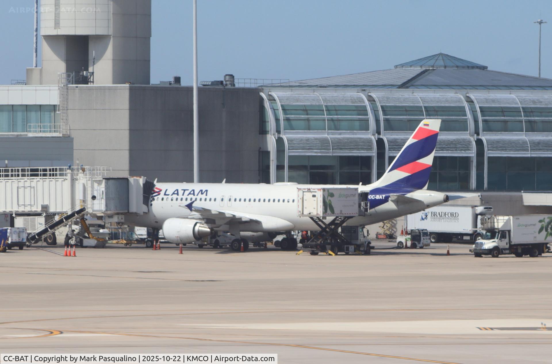 CC-BAT, 2011 Airbus A320-214 C/N 4921, Airbus A320-214 CC-BAT, 2011 Airbus A320-214 C/N 4921, Airbus A320-214