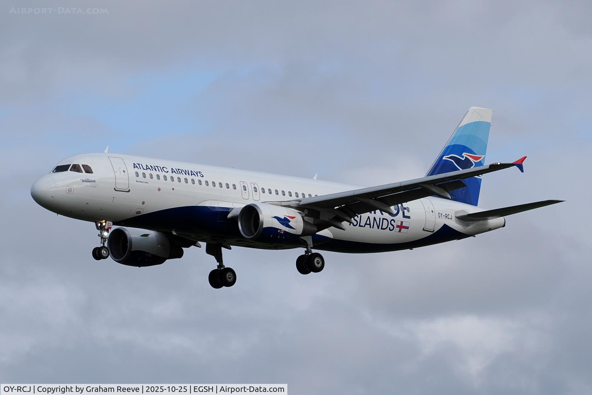 OY-RCJ, 2016 Airbus A320-214 C/N 7465, Landing at Norwich.
