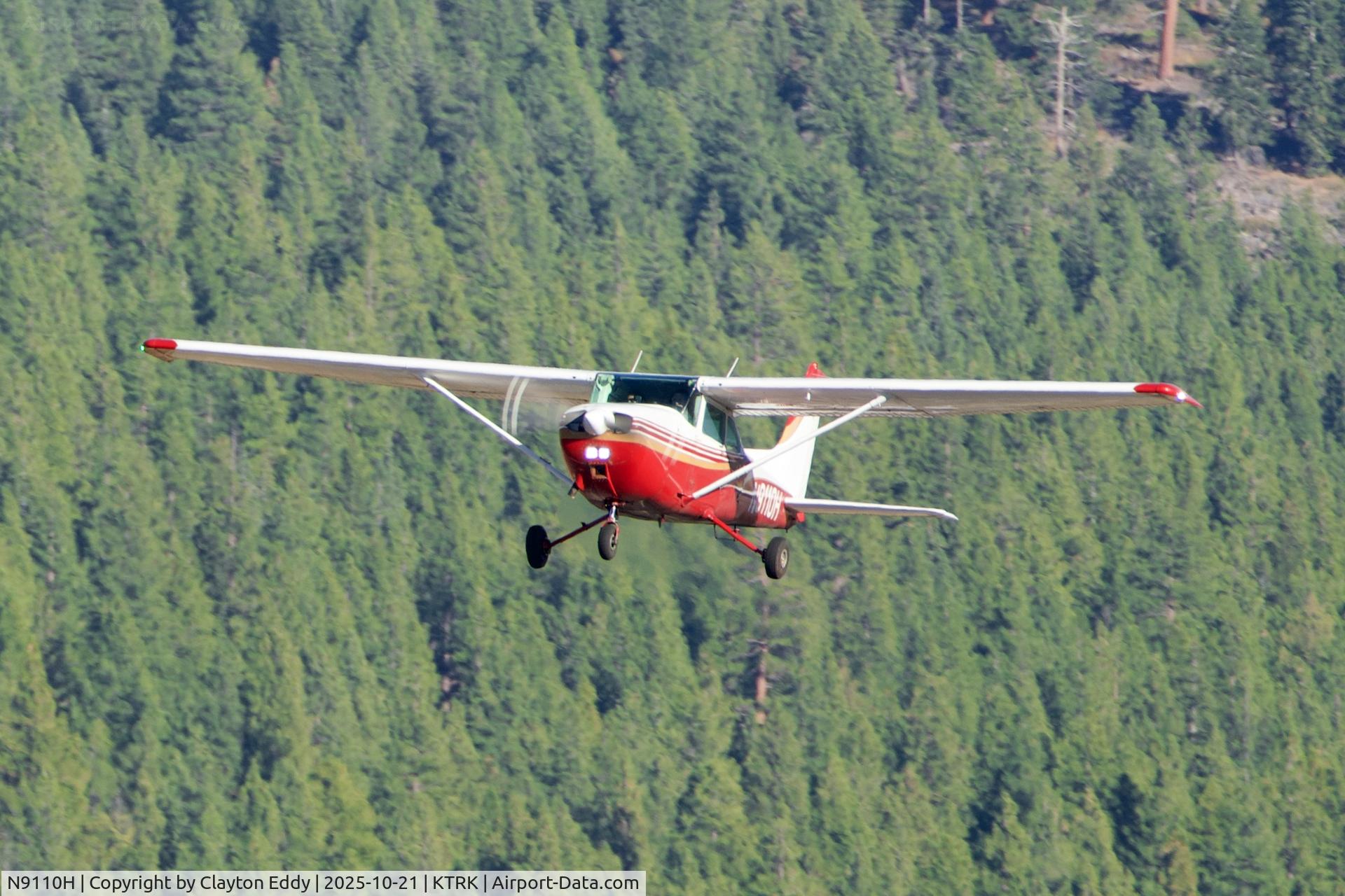 N9110H, 1975 Cessna 172M C/N 17265951, Truckee Tahoe airport in California 2025