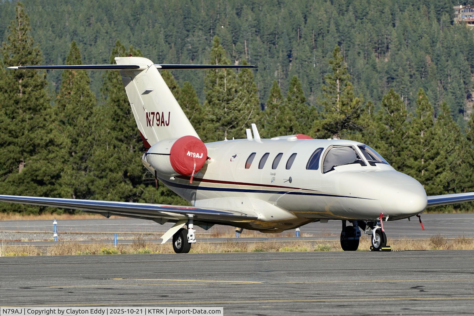 N79AJ, 1999 Cessna 525 CitationJet CJ1 C/N 525-0321, Truckee Tahoe airport in California 2025