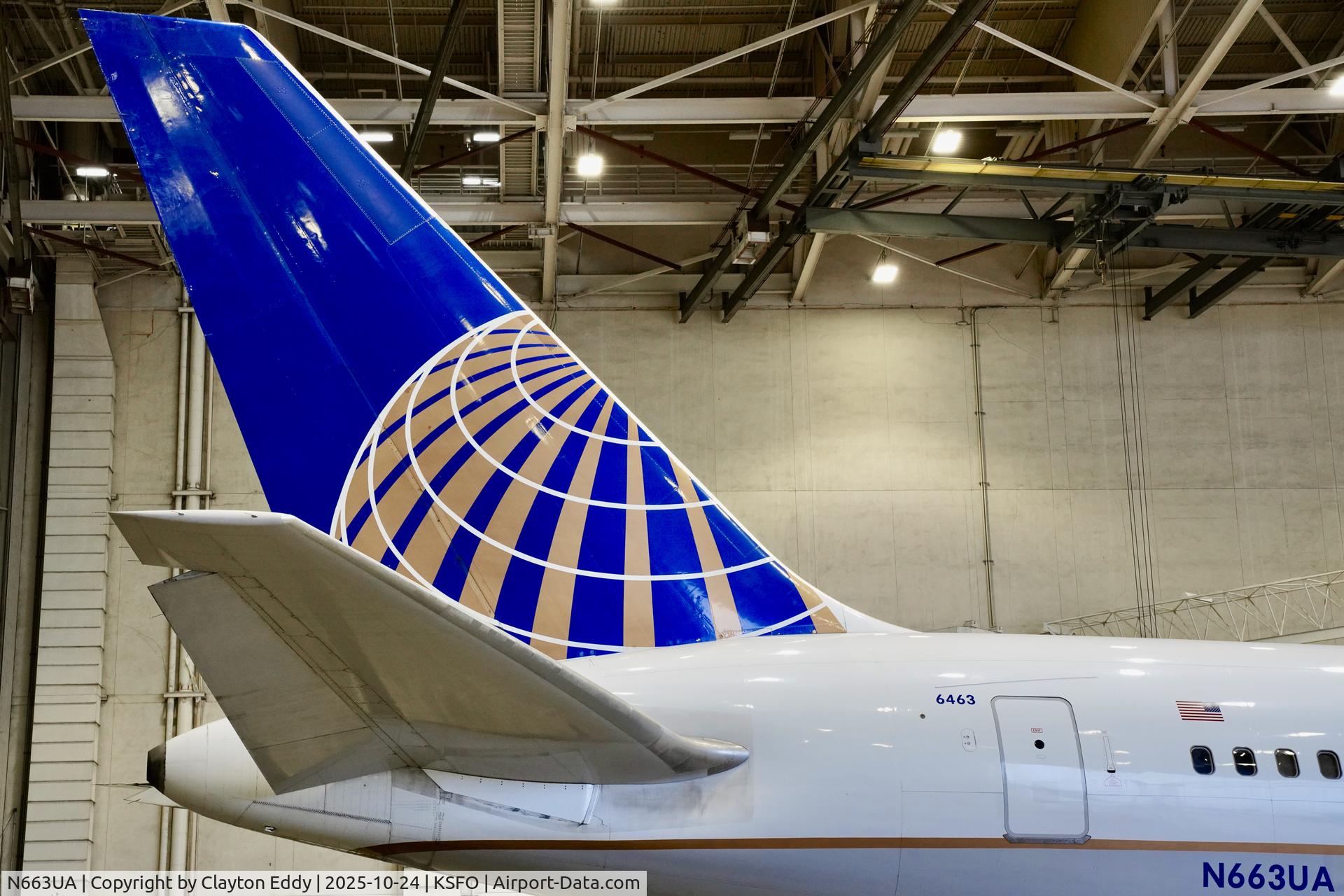 N663UA, 1993 Boeing 767-322 C/N 27160, PW4000 engine SFO 2025 N663UA, 1993 Boeing 767-322 C/N 27160, PW4000 engine SFO 2025