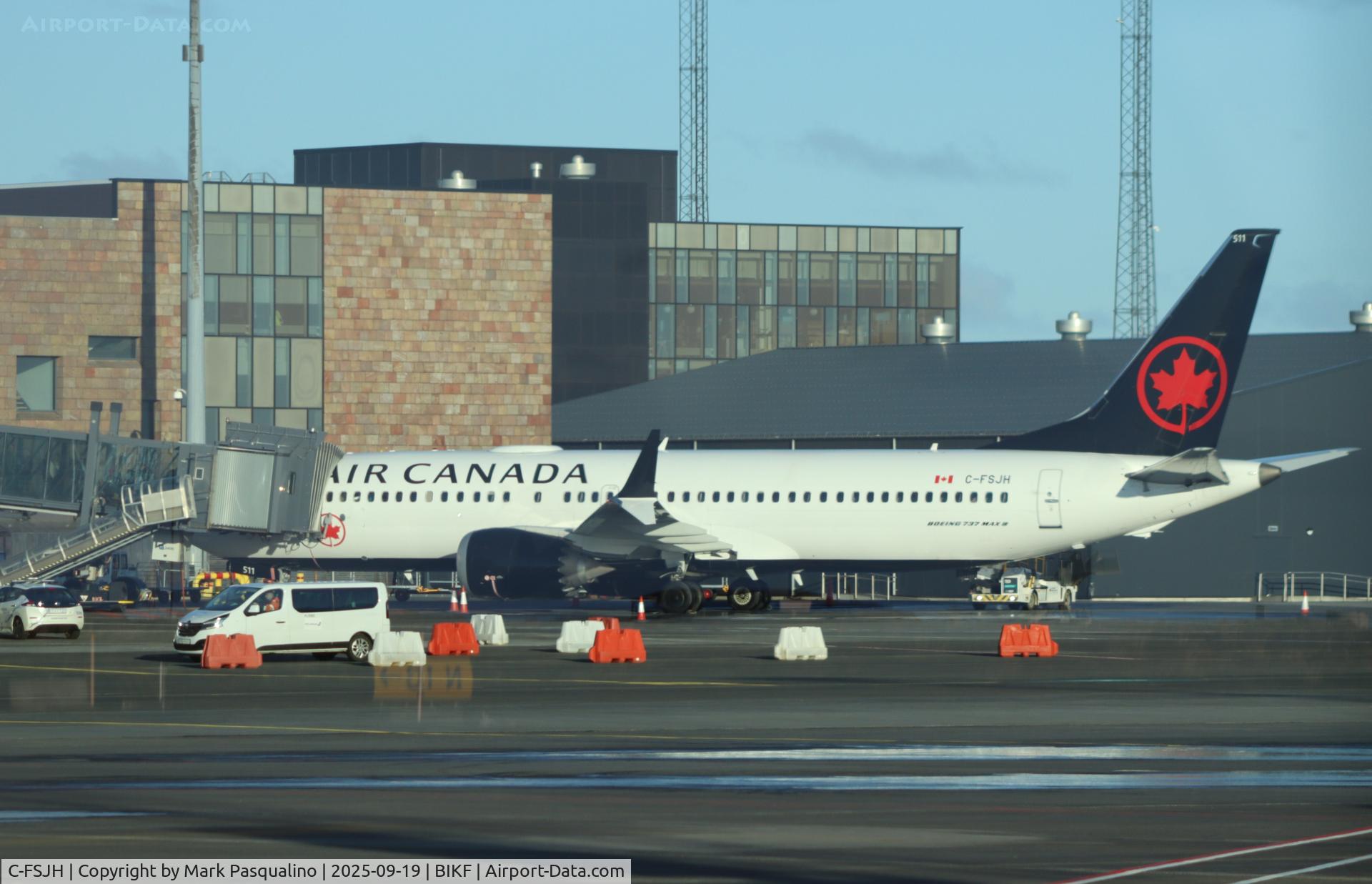 C-FSJH, 2018 Boeing 737-8 C/N 61218, Boeing 737-8 MAX C-FSJH, 2018 Boeing 737-8 C/N 61218, Boeing 737-8 MAX