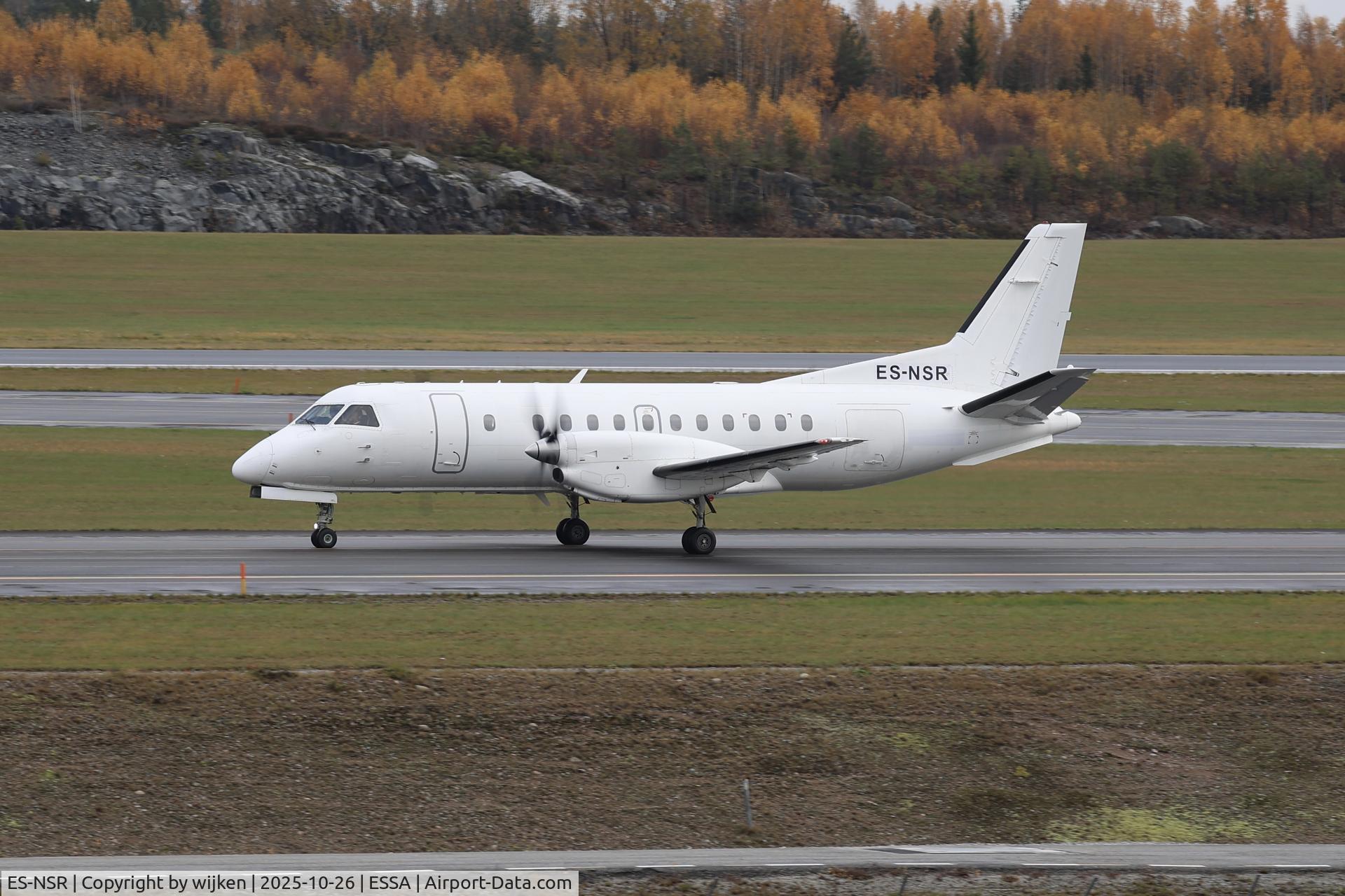 ES-NSR, 1990 Saab 340B C/N 340B-221, Twy W ES-NSR, 1990 Saab 340B C/N 340B-221, Twy W