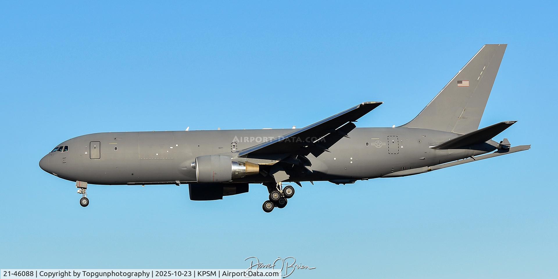 21-46088, 2022 Boeing KC-46A Pegasus C/N 41908/1293, Another naked Pegasus out of McGuire that uses ADSB letting you know what the registration is... 21-46088, 2022 Boeing KC-46A Pegasus C/N 41908/1293, Another naked Pegasus out of McGuire that uses ADSB letting you know what the registration is...
