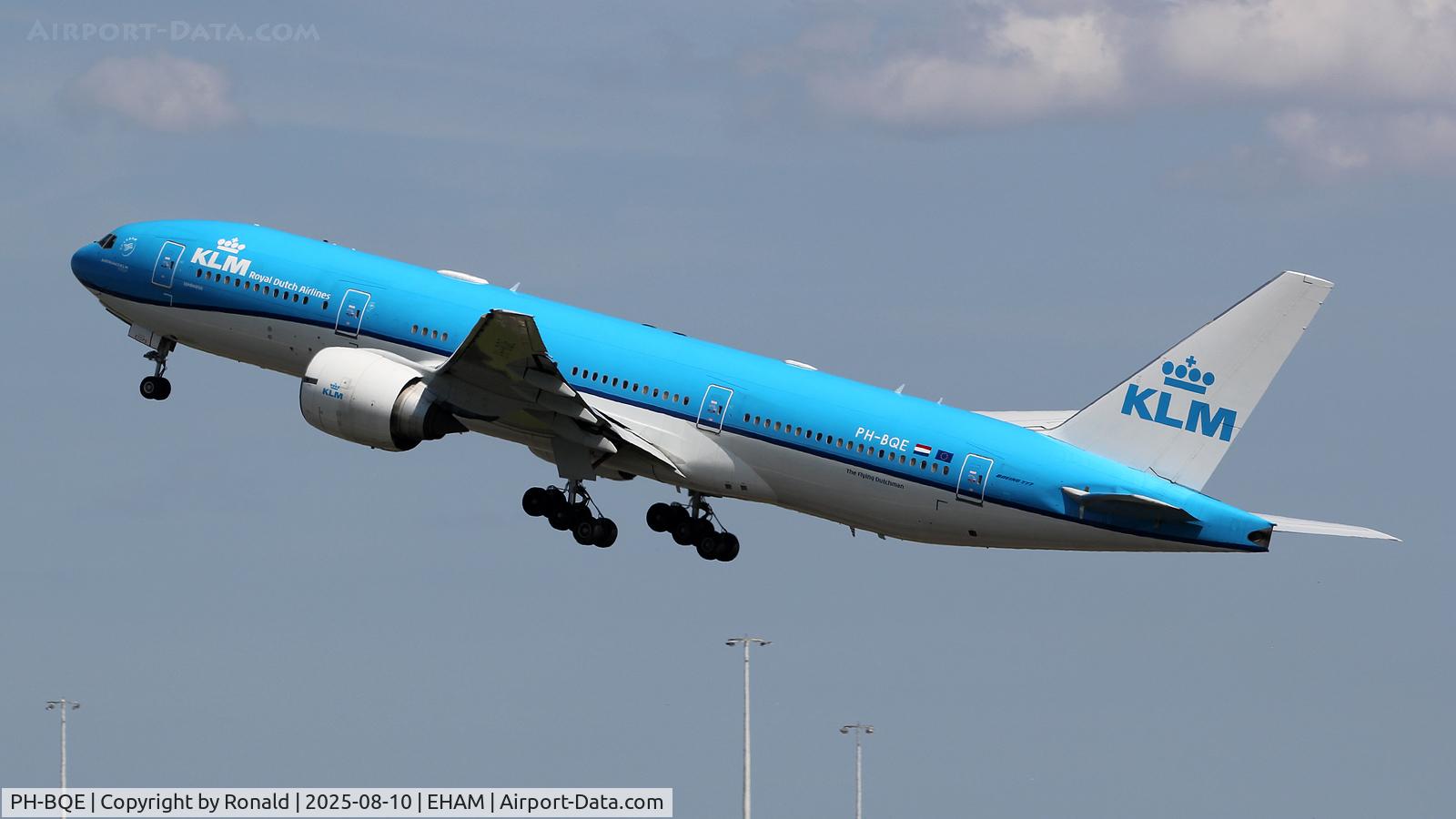 PH-BQE, 2004 Boeing 777-206/ER C/N 28691, at spl