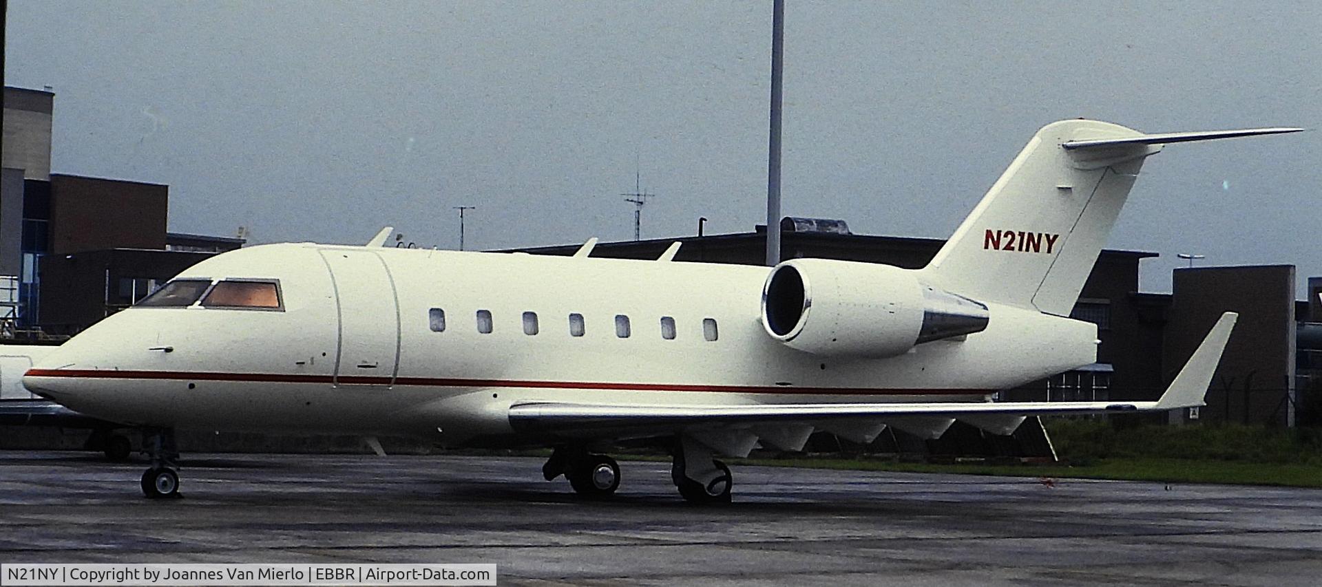 N21NY, 1993 Bombardier 601 3A/ER C/N 5126, ex-slide