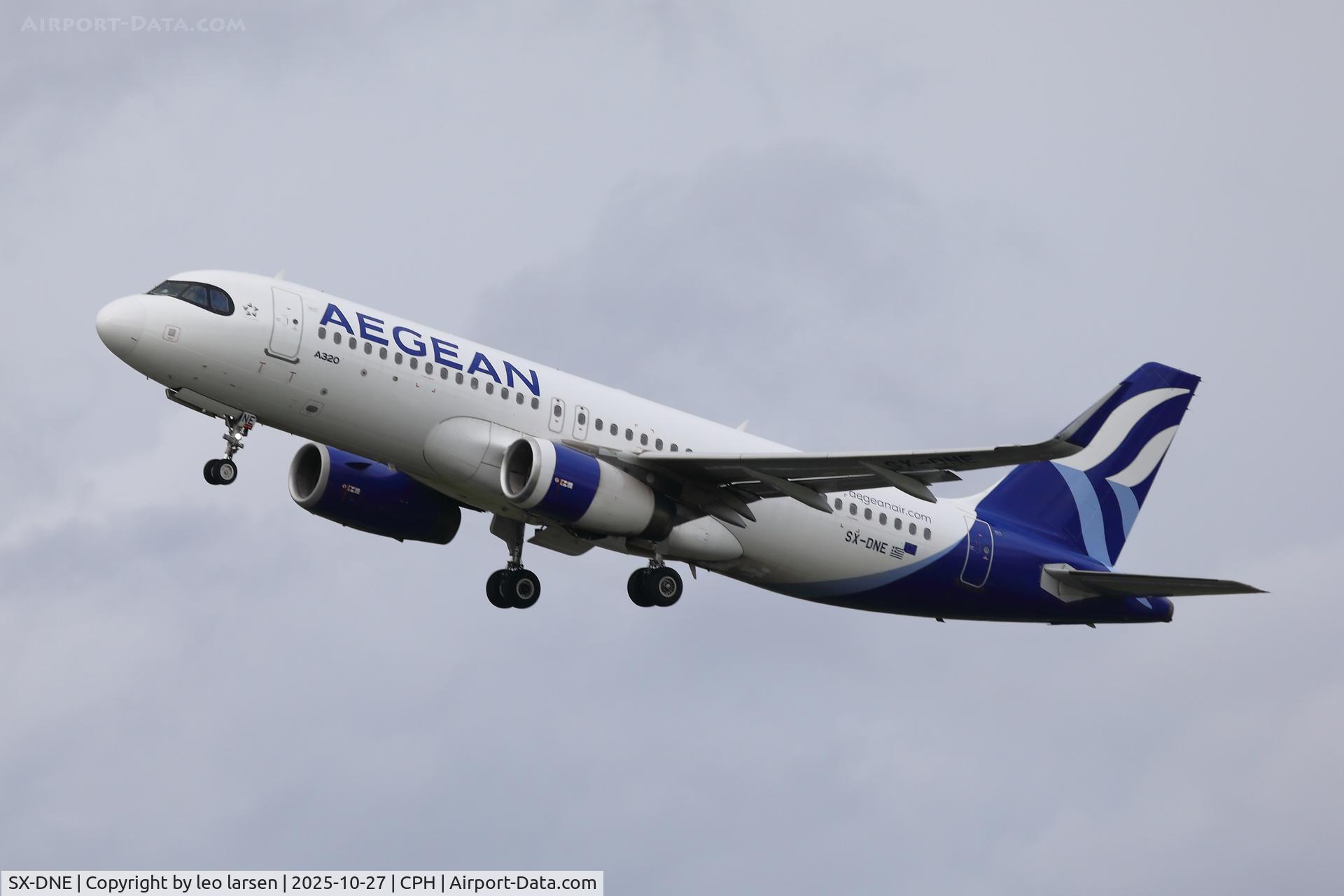 SX-DNE, 2016 Airbus A320-232 C/N 7014, Copenhagen 27.10.2025 SX-DNE, 2016 Airbus A320-232 C/N 7014, Copenhagen 27.10.2025