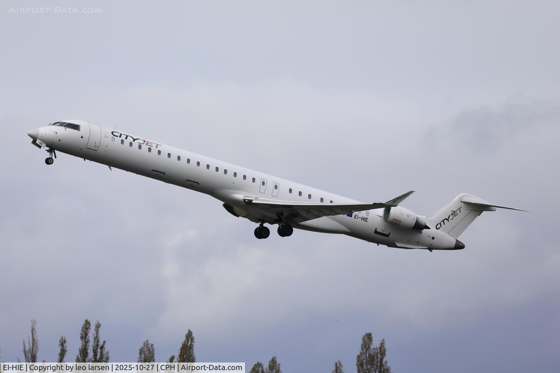 EI-HIE, 2010 Bombardier CRJ 1000 (CL600-2E25 C/N 109010, Copenhagen 27.10.2025 EI-HIE, 2010 Bombardier CRJ 1000 (CL600-2E25 C/N 109010, Copenhagen 27.10.2025