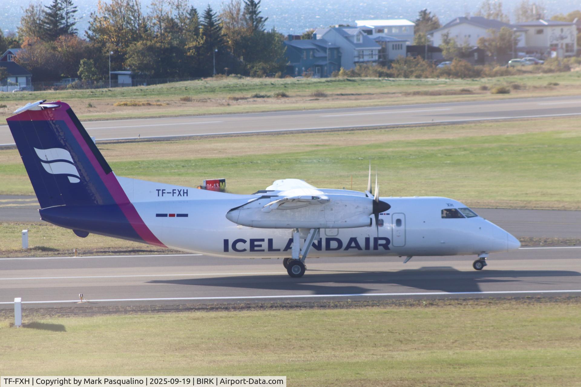 TF-FXH, 1997 De Havilland Canada DHC-8-202 Dash 8 C/N 450, DHC-8-202 TF-FXH, 1997 De Havilland Canada DHC-8-202 Dash 8 C/N 450, DHC-8-202
