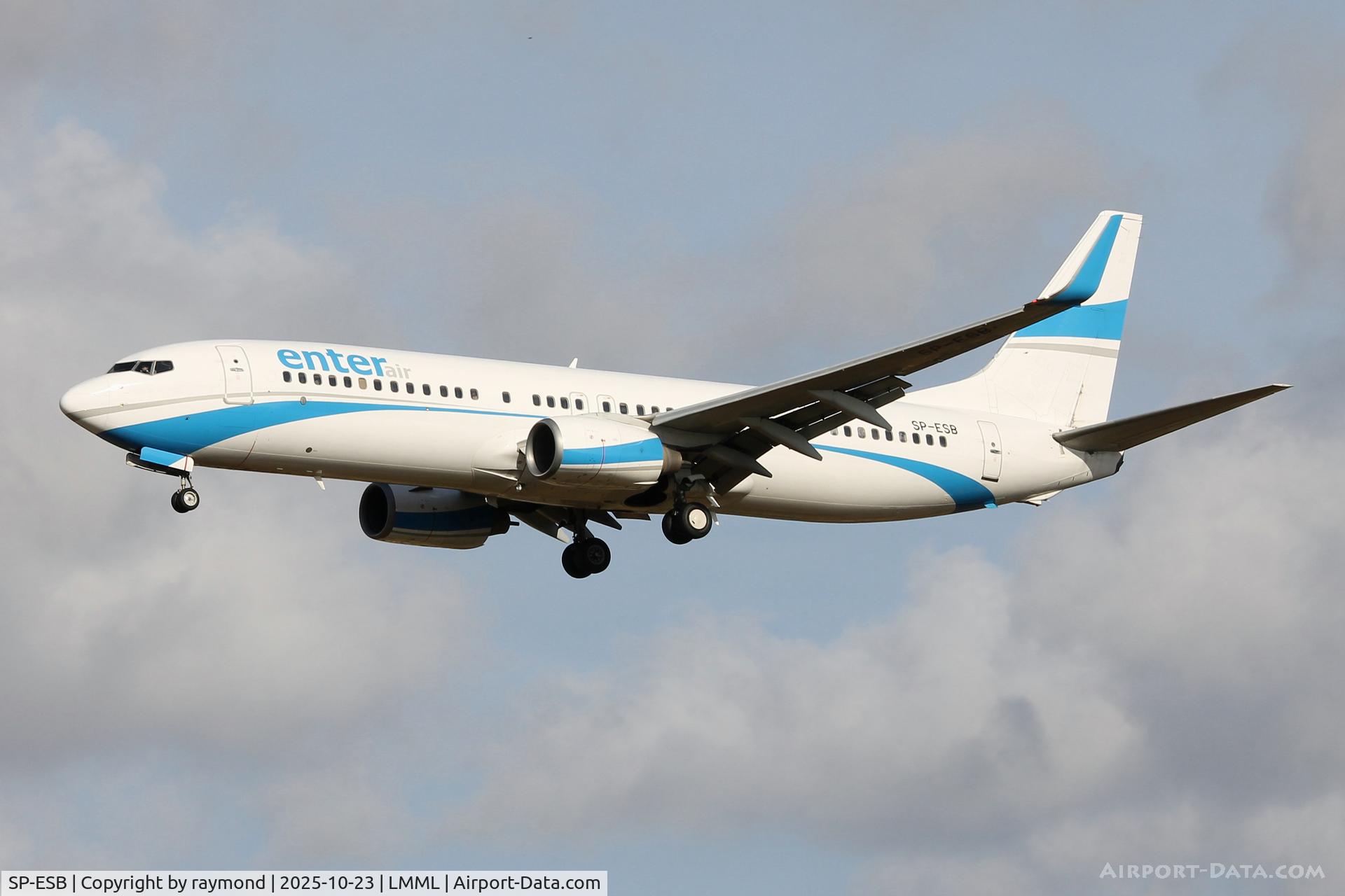 SP-ESB, 2003 Boeing 737-8Q8 C/N 30692, Enter Air Boeing 737-8Q8 reg SP-ESB landing in Malta on a charter flight.