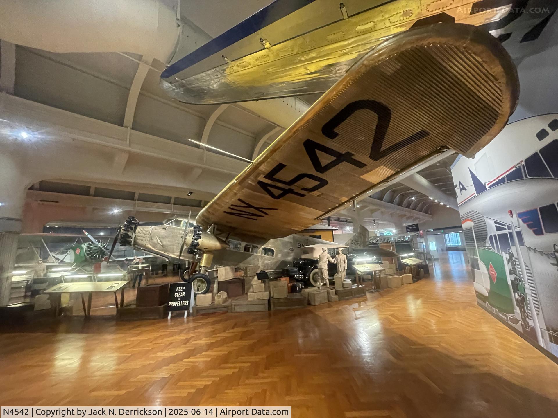 N4542, 1928 Ford 4-AT-B Tri-Motor C/N 15, Tri-Motor N4542, 1928 Ford 4-AT-B Tri-Motor C/N 15, Tri-Motor