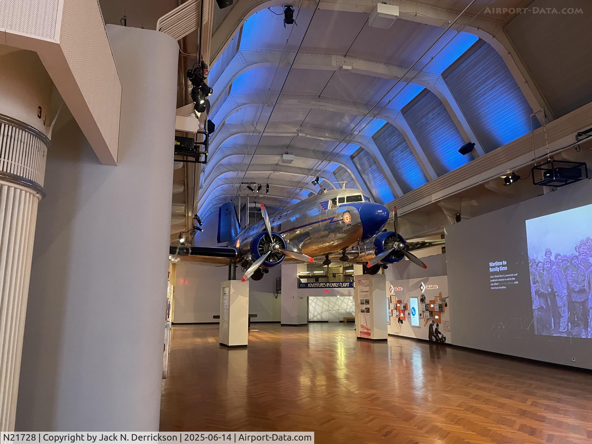 N21728, 1939 Douglas DC-3-G202A C/N 2144, DC-3 N21728, 1939 Douglas DC-3-G202A C/N 2144, DC-3