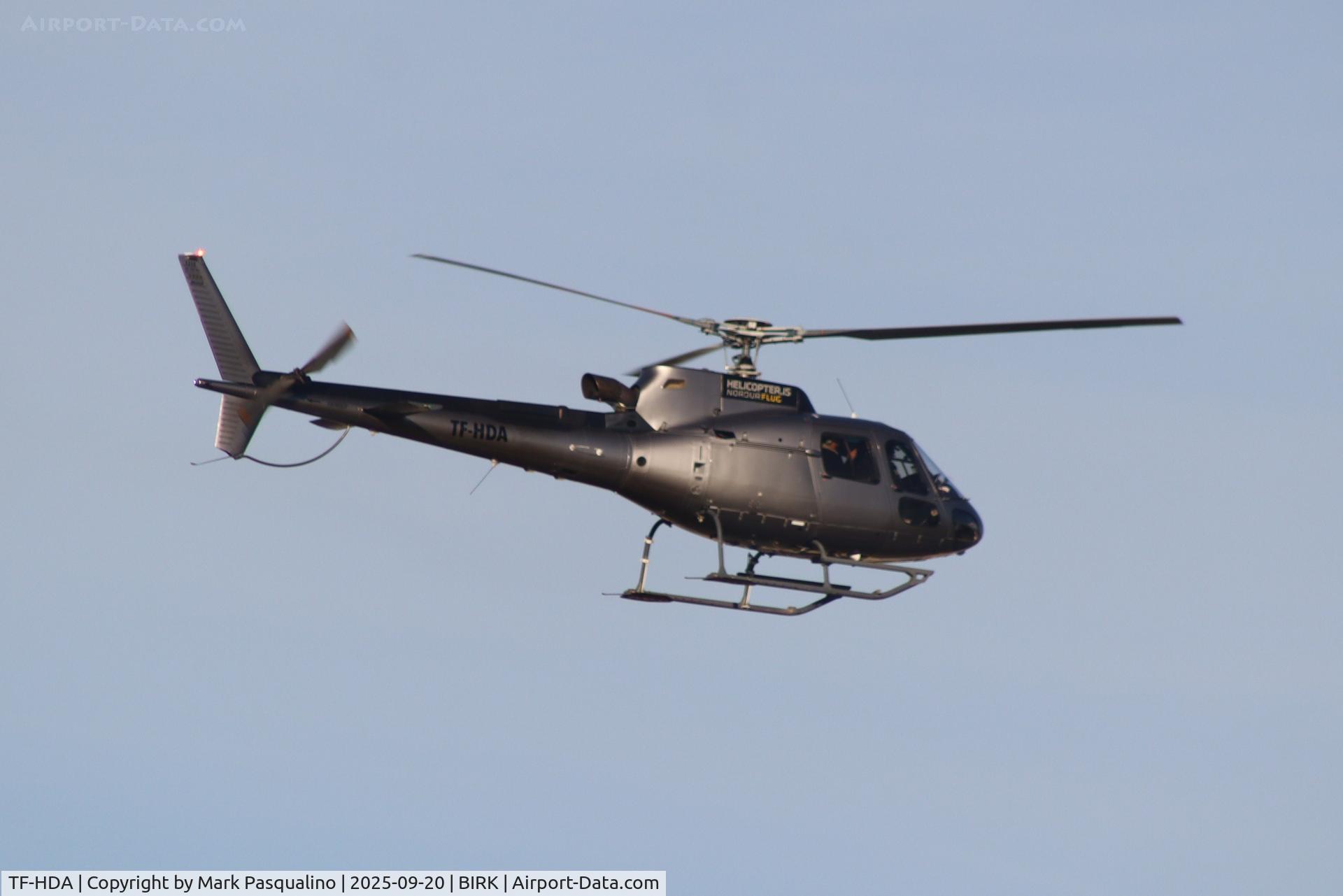 TF-HDA, Aerospatiale AS-350B-2 Ecureuil C/N 2600, Aerospatiale AS-350B-2 Ecureuil TF-HDA, Aerospatiale AS-350B-2 Ecureuil C/N 2600, Aerospatiale AS-350B-2 Ecureuil