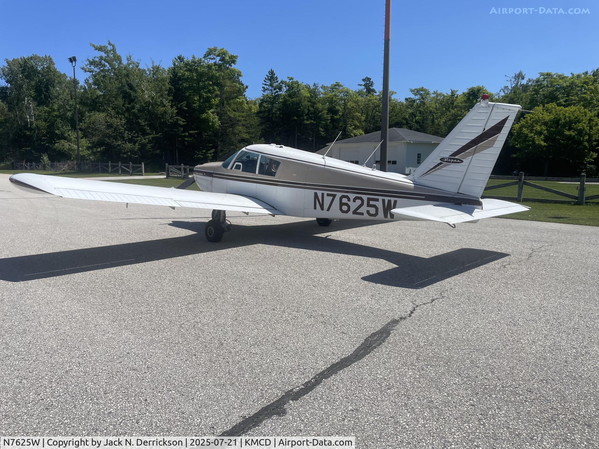 N7625W, 1965 Piper PA-28-180 C/N 28-2914, Mackinac Island N7625W, 1965 Piper PA-28-180 C/N 28-2914, Mackinac Island
