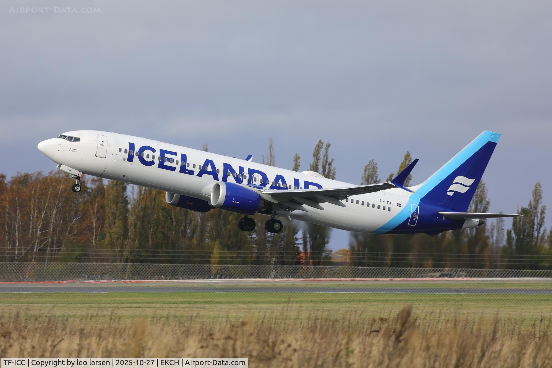 TF-ICC, 2019 Boeing 737-9 MAX C/N 44359, Copenhagen T/O R-22R 27.10.2025 TF-ICC, 2019 Boeing 737-9 MAX C/N 44359, Copenhagen T/O R-22R 27.10.2025