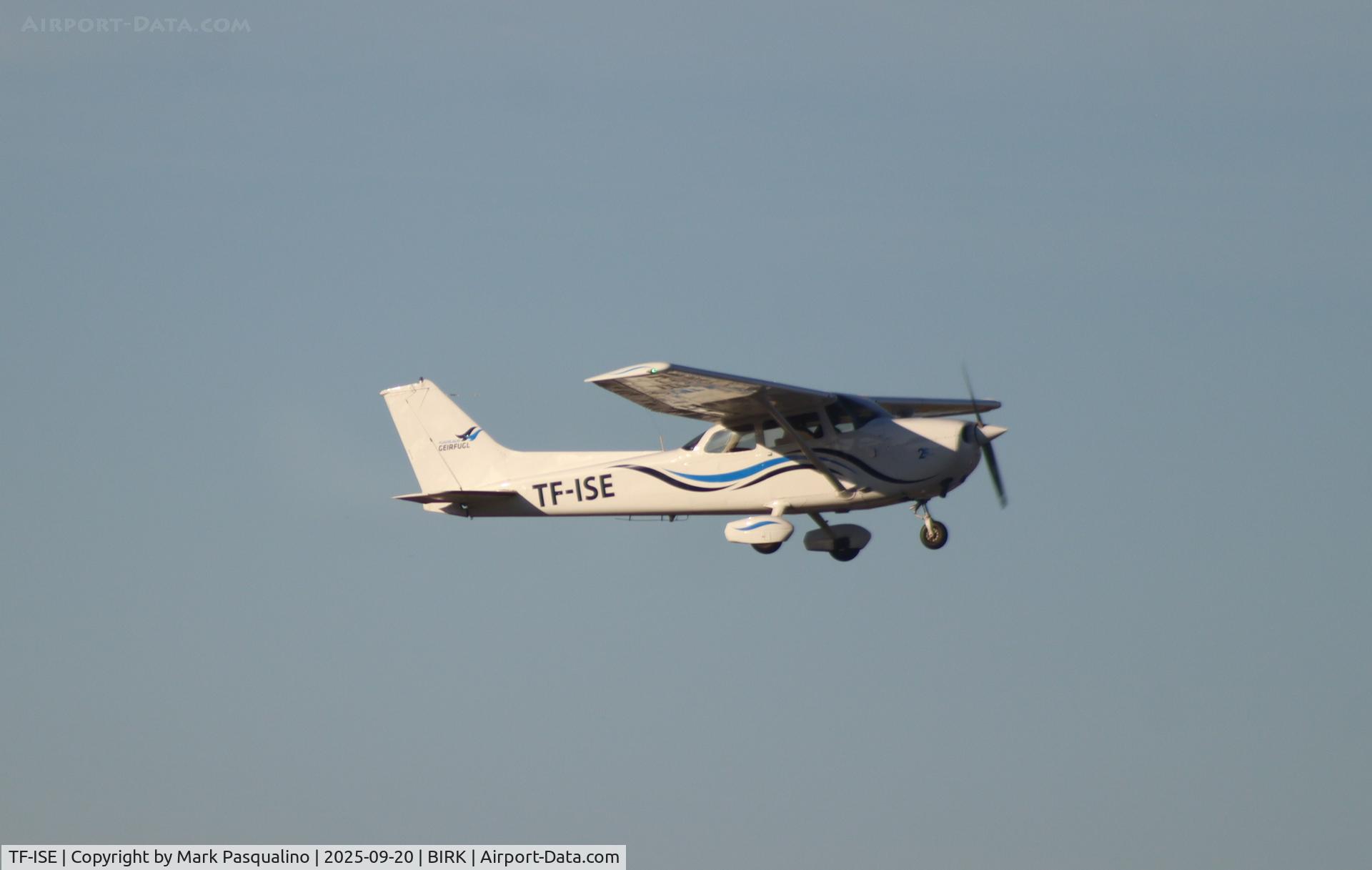 TF-ISE, 1978 Cessna 172N C/N 17270142, Cessna 172N TF-ISE, 1978 Cessna 172N C/N 17270142, Cessna 172N