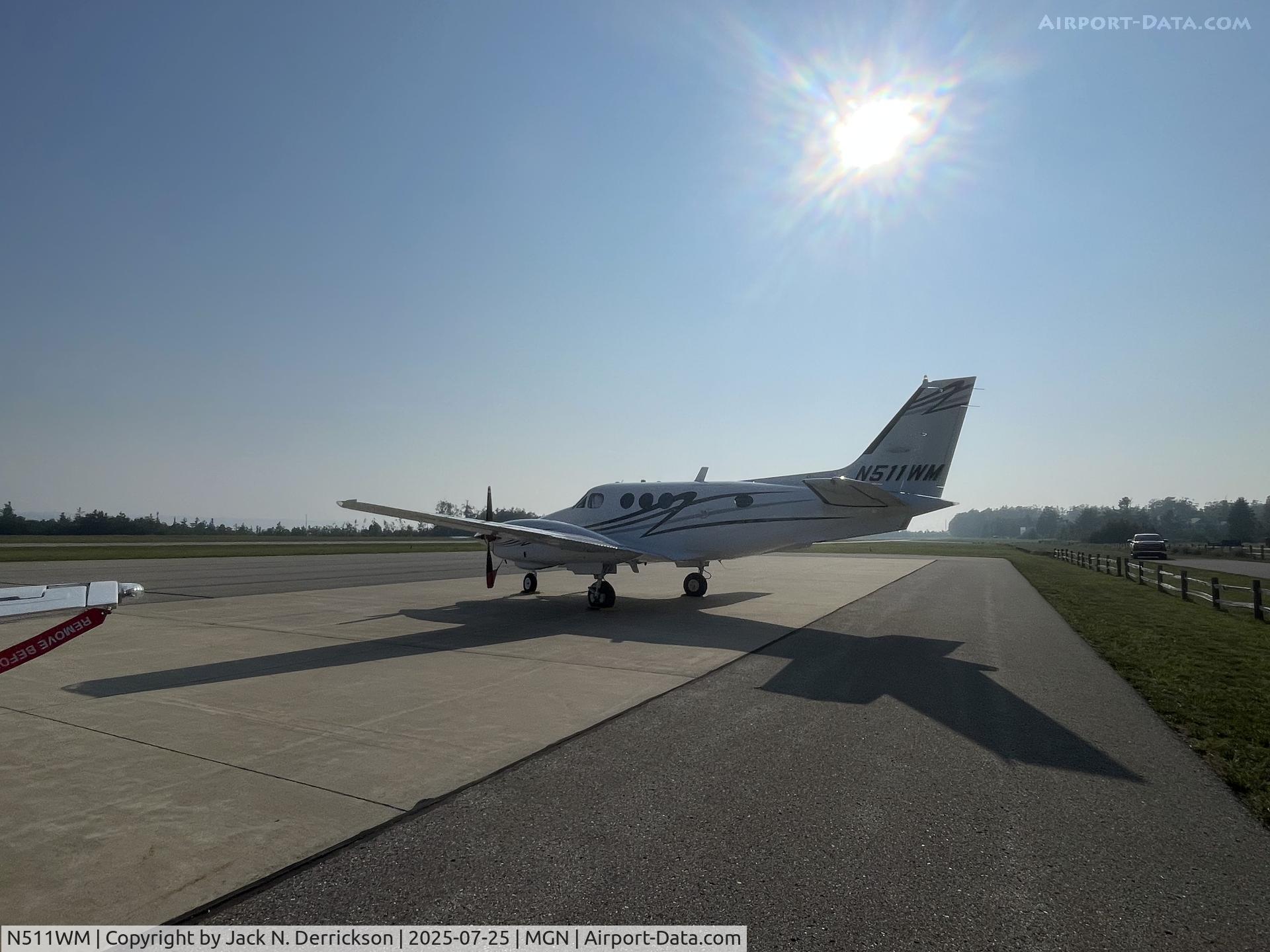N511WM, 1973 Beech E-90 King Air C/N LW-57, Harbor Springs N511WM, 1973 Beech E-90 King Air C/N LW-57, Harbor Springs