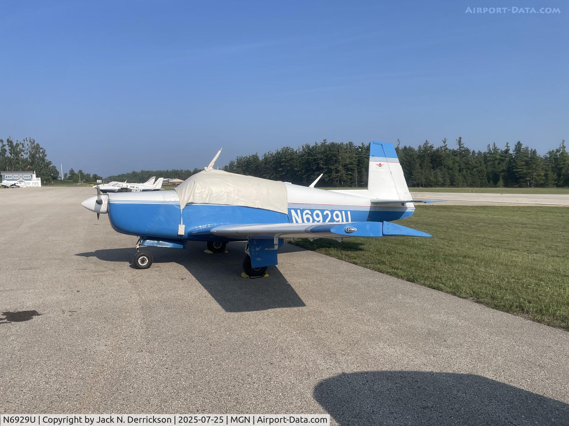 N6929U, 1964 Mooney M20E C/N 299, Harbor Springs N6929U, 1964 Mooney M20E C/N 299, Harbor Springs