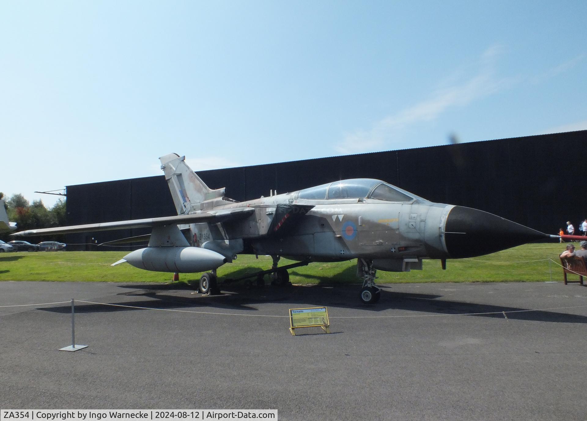 ZA354, 1980 Panavia Tornado GR.1 C/N 030/BS007/3015, Panavia Tornado GR1 at the Yorkshire Air Museum, Elvington