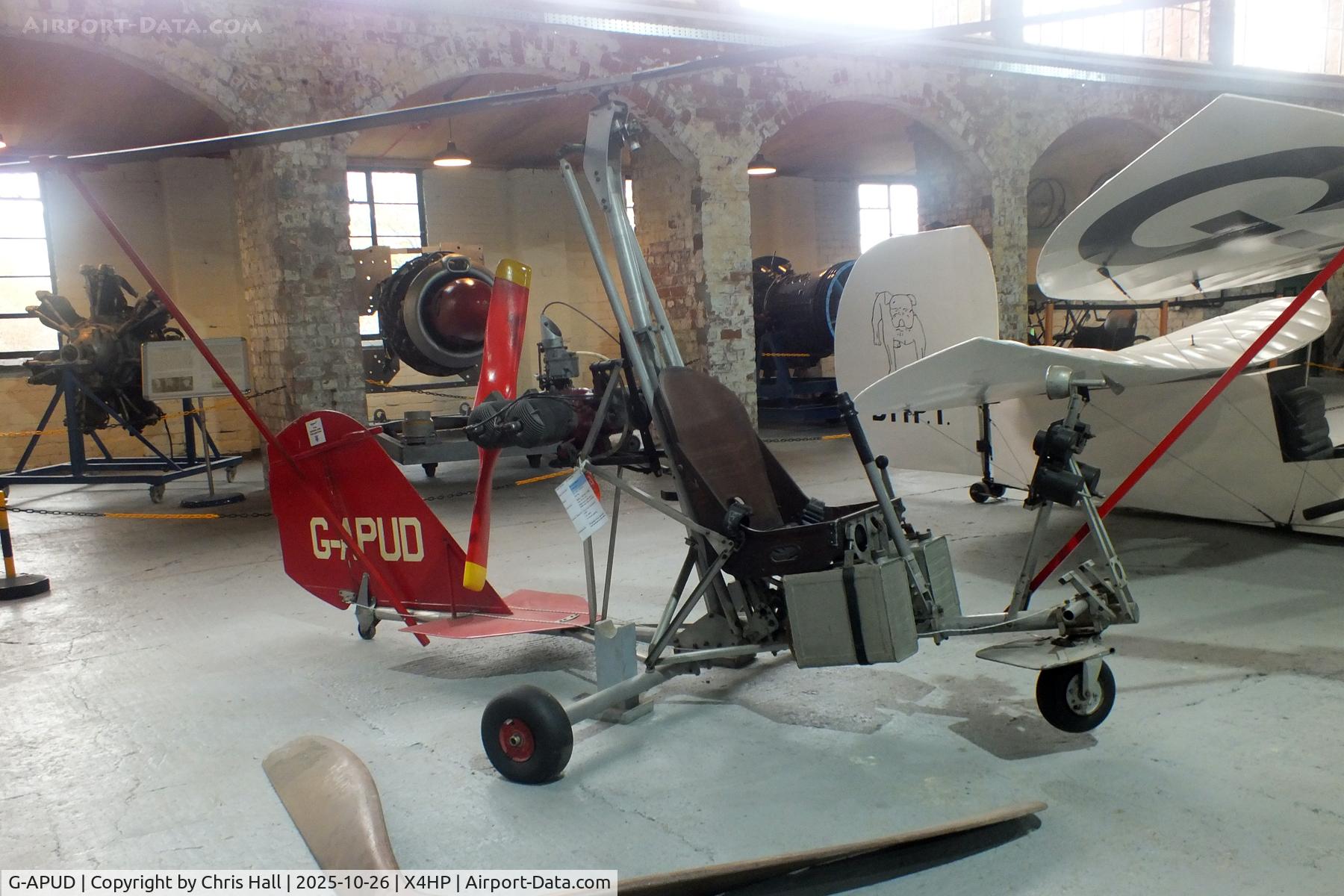 G-APUD, Bensen B-7MC Gyrocopter C/N 01 (G-APUD), Hooton Park 16/10/25 G-APUD, Bensen B-7MC Gyrocopter C/N 01 (G-APUD), Hooton Park 16/10/25