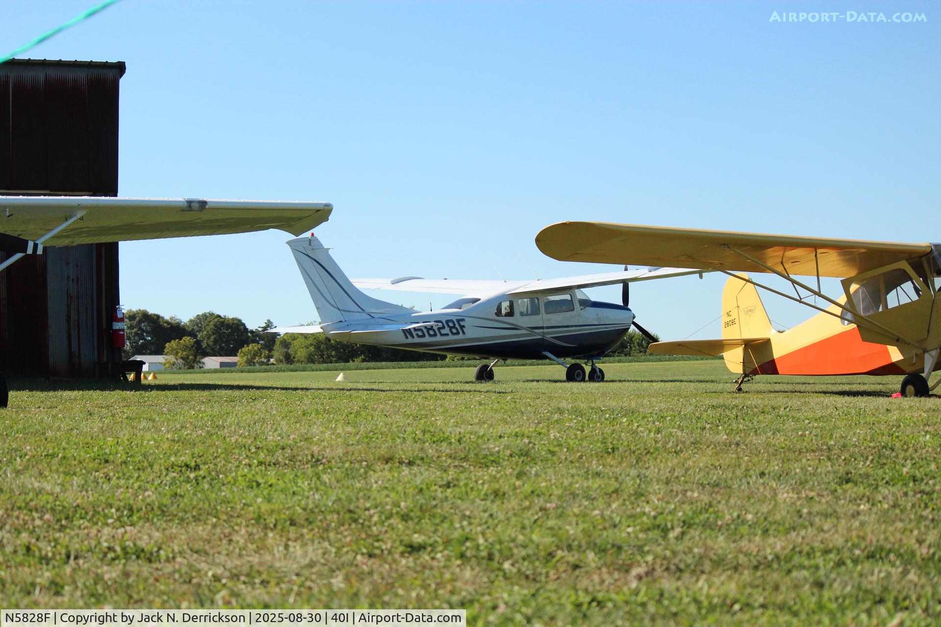 N5828F, 1966 Cessna 210G Centurion C/N 21058828, 2025 40I airshow N5828F, 1966 Cessna 210G Centurion C/N 21058828, 2025 40I airshow