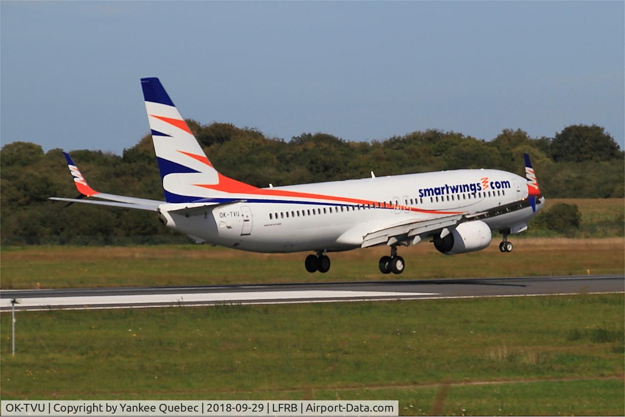 OK-TVU, 2012 Boeing 737-86N C/N 38025, Landing rwy 07R, Brest-Bretagne airport (LFRB-BES) OK-TVU, 2012 Boeing 737-86N C/N 38025, Landing rwy 07R, Brest-Bretagne airport (LFRB-BES)