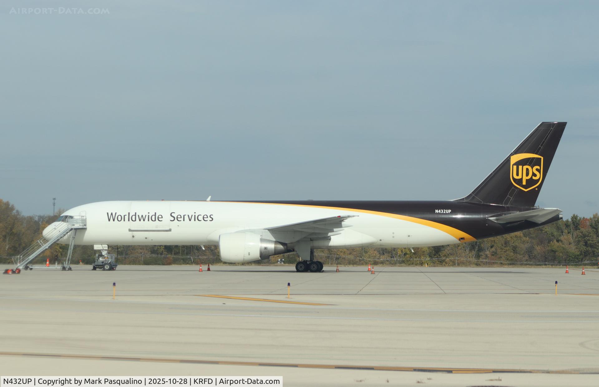 N432UP, 1993 Boeing 757-24APF C/N 25463, Boeing 757-24APF