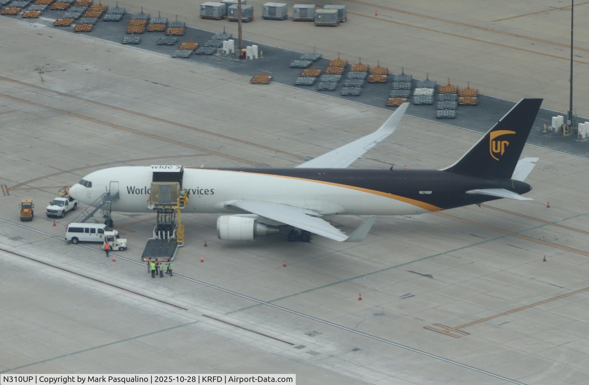 N310UP, 1996 Boeing 767-34AF C/N 27762, Boeing 767-34AF N310UP, 1996 Boeing 767-34AF C/N 27762, Boeing 767-34AF