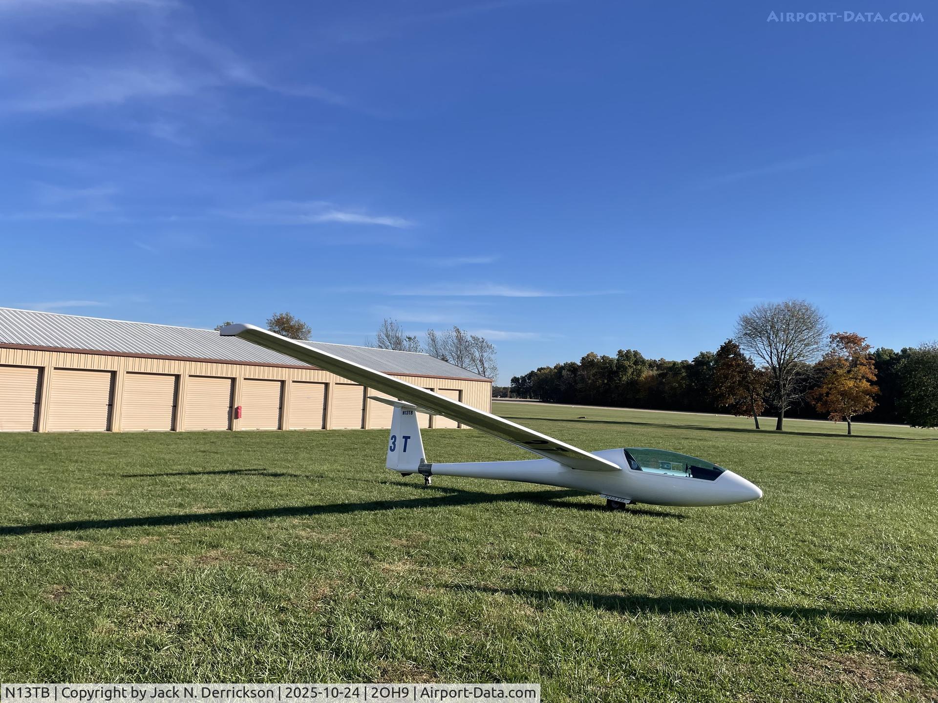 N13TB, 1977 Rolladen-Schneider LS-3 C/N 3292, 3rd flight in the LS-3! N13TB, 1977 Rolladen-Schneider LS-3 C/N 3292, 3rd flight in the LS-3!