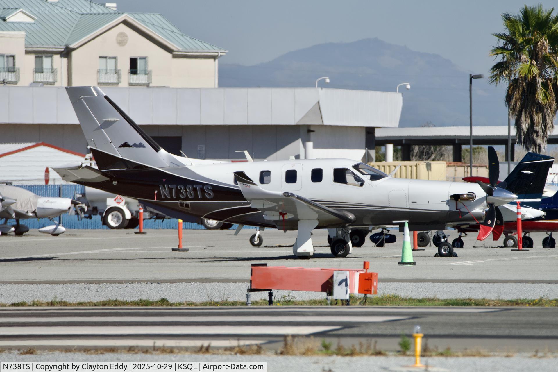 N738TS, 2014 Socata TBM 700 C/N 1038, San Carlos airport in California 2025