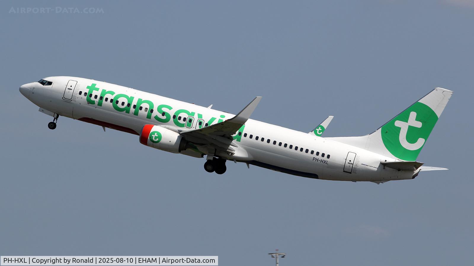 PH-HXL, 2018 Boeing 737-8K2 C/N 62162, at spl
