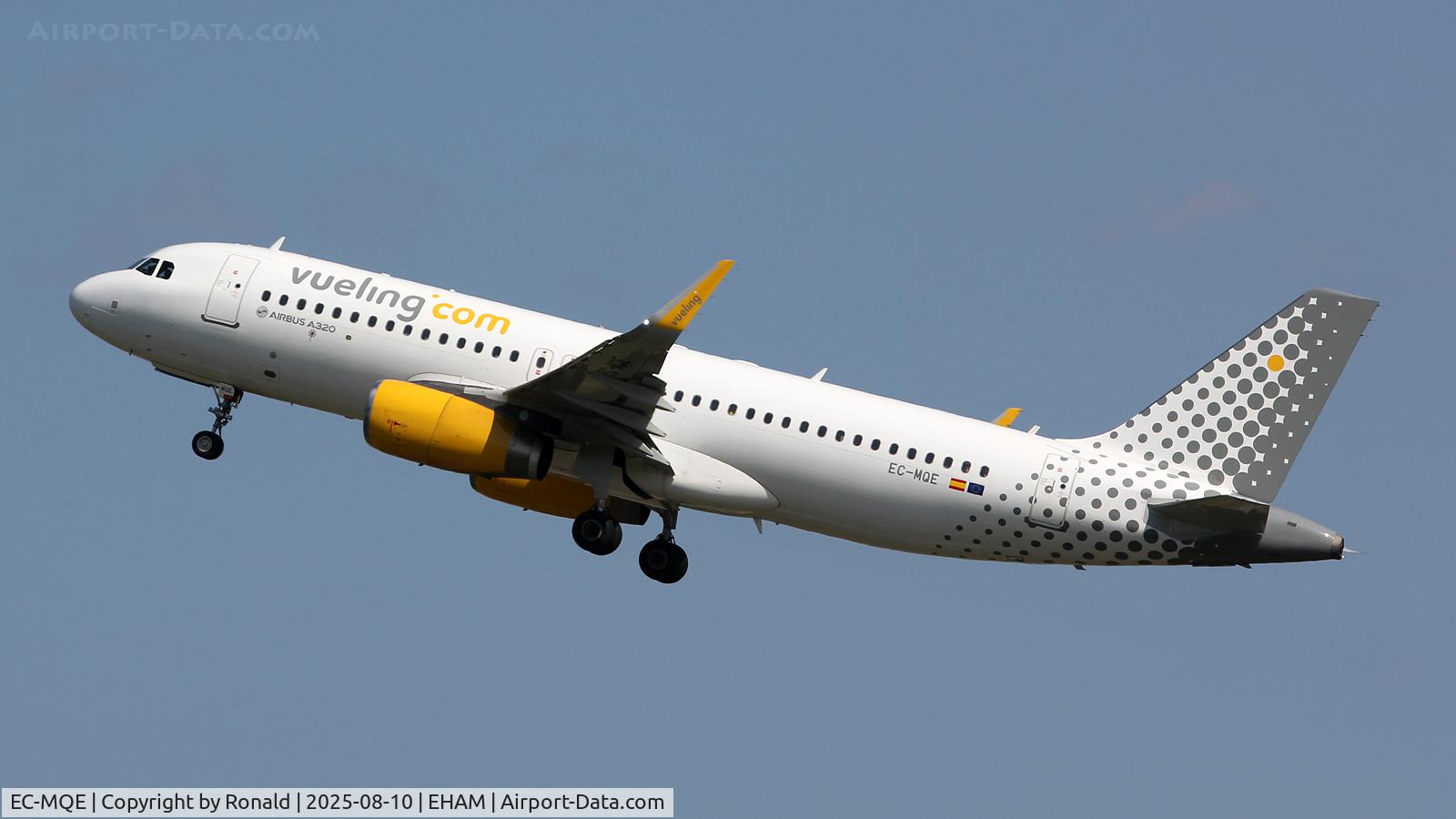 EC-MQE, 2017 Airbus A320-232 C/N 7585, at spl