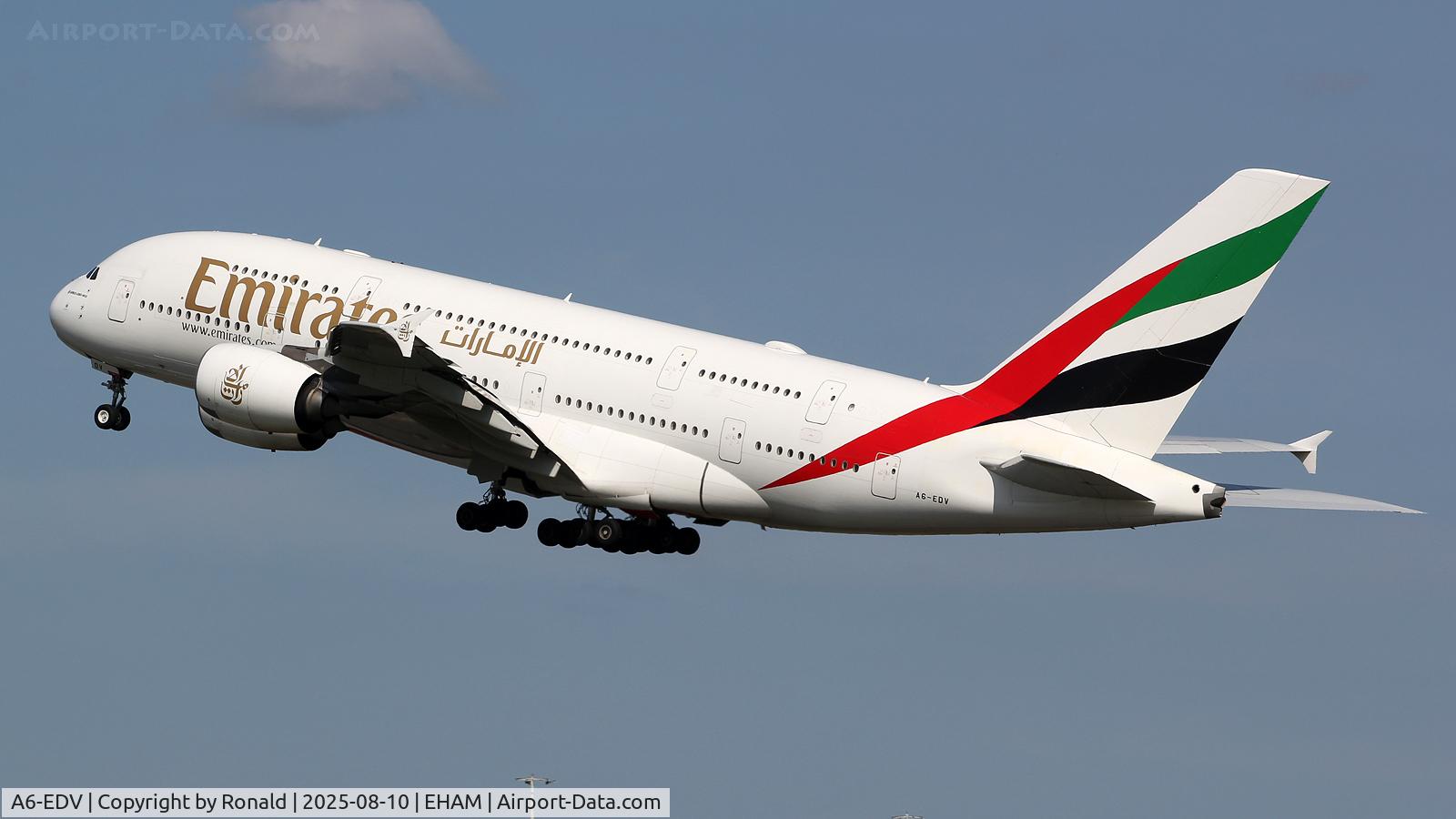 A6-EDV, 2011 Airbus A380-861 C/N 101, at spl