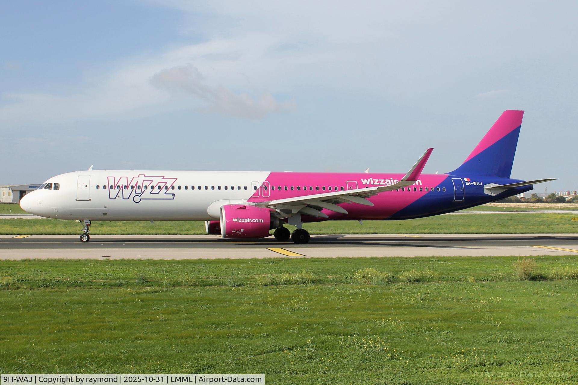 9H-WAJ, 2021 Airbus A321-271NX C/N 10369, Wizzair Malta Airbus A321-271NX reg 9H-WAJ taxxiing out for departure from Malta.