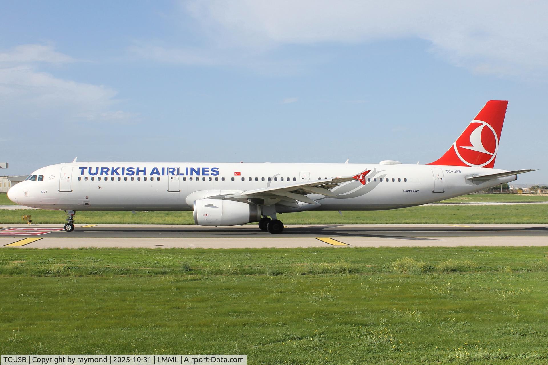 TC-JSB, 2012 Airbus A321-231 C/N 5205, Airbus A321-231 reg TC-JSB of Turkish Airlines taxxing out for departure from Malta to Istanbul.