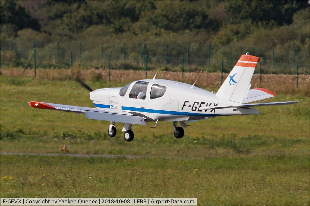 F-GEVX, Socata TB-20 C/N 802, Landing rwy 25L, Brest-Bretagne airport (LFRB-BES)