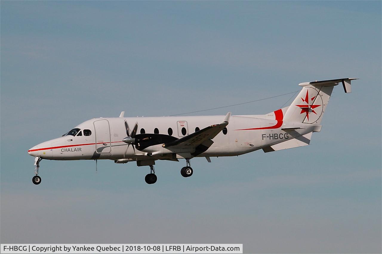 F-HBCG, 1993 Beech 1900D C/N UE-70, Short approach rwy 25L, Brest-Bretagne airport (LFRB-BES)