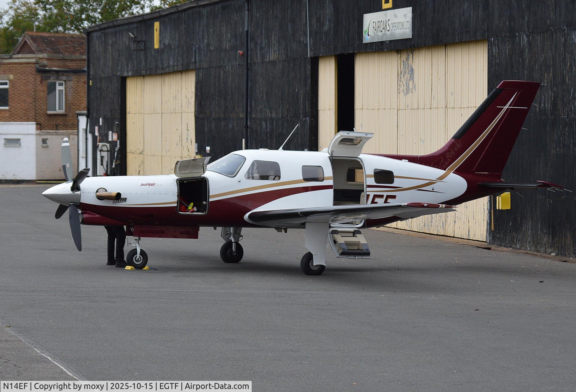 N14EF, 1988 Piper PA-46-350P Malibu Mirage C/N 4622009, Piper PA-46-350P Malibu Mirage at Fairoaks.