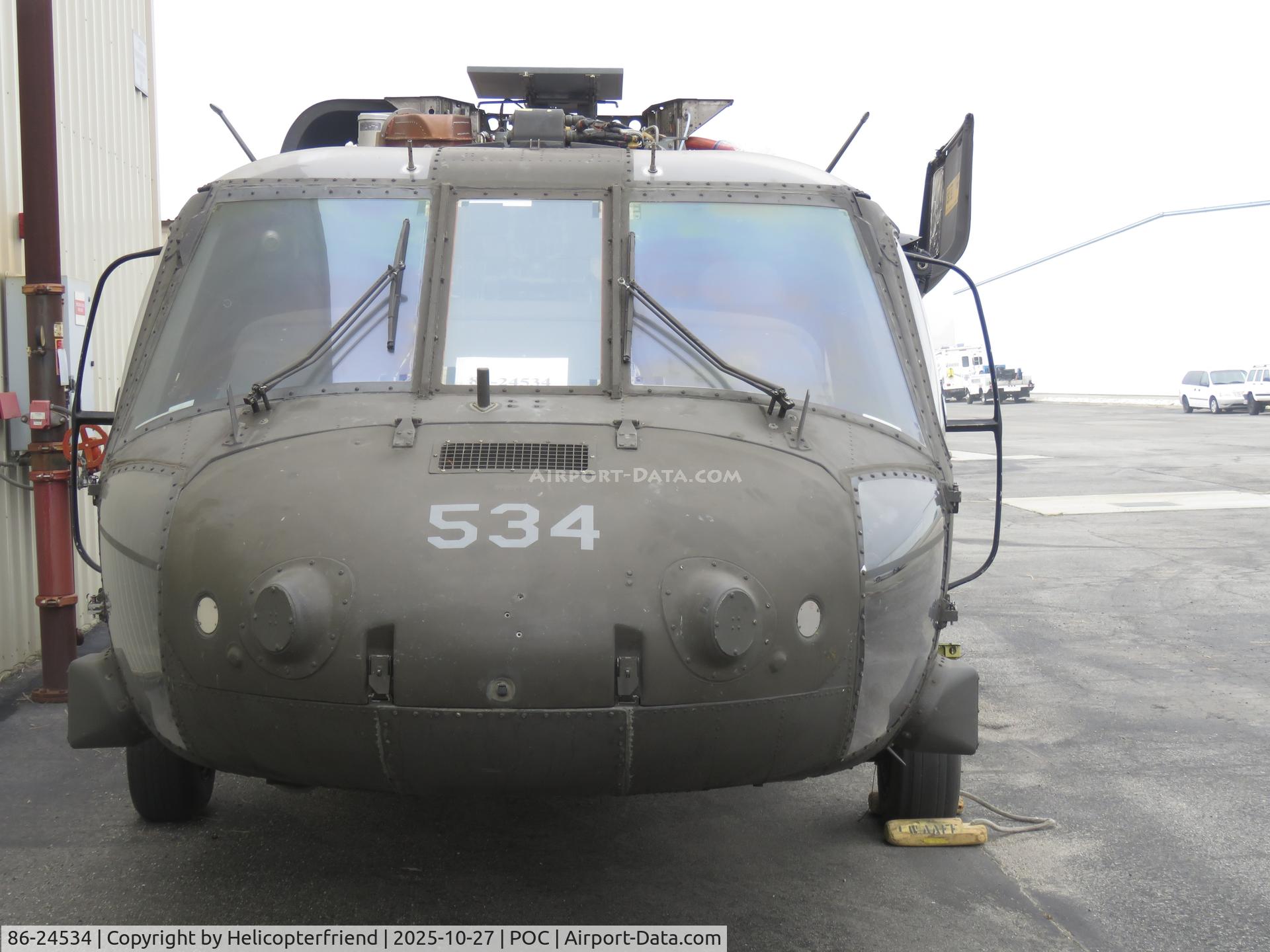 86-24534, 1986 Sikorsky UH-60L Black Hawk C/N 70.1038, Parked awaiting to be moved